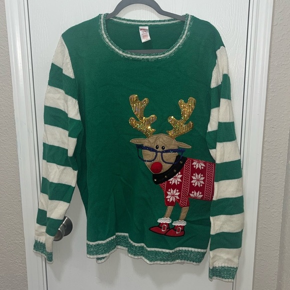 Holiday Time Christmas theme sweater size XL 16-18. Reindeer with 🔔 & 👓 = fun - Picture 1 of 10